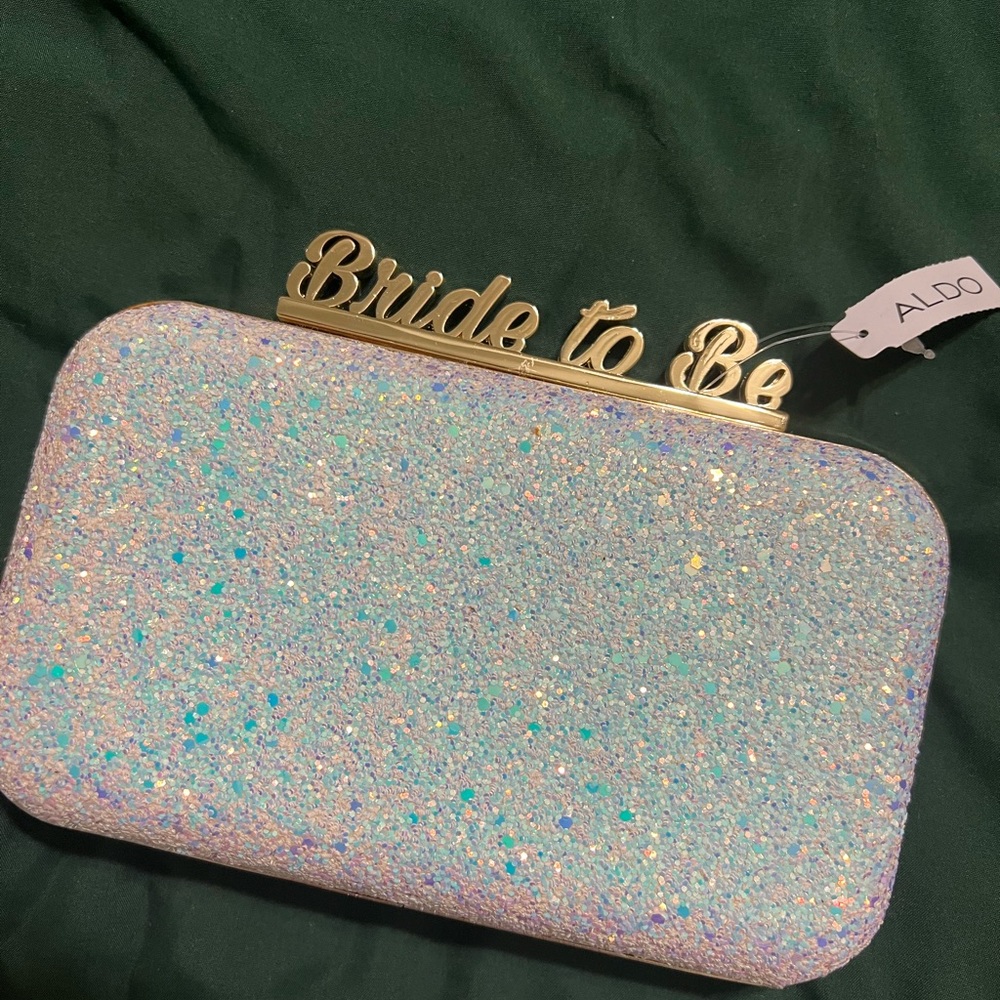 Aldo Clutch